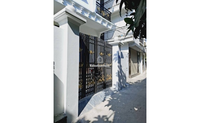 Bán nhà Bát Khối